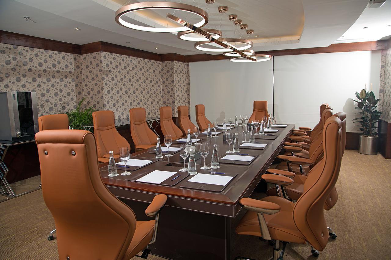 Hotel Warwick Khobar Extérieur photo