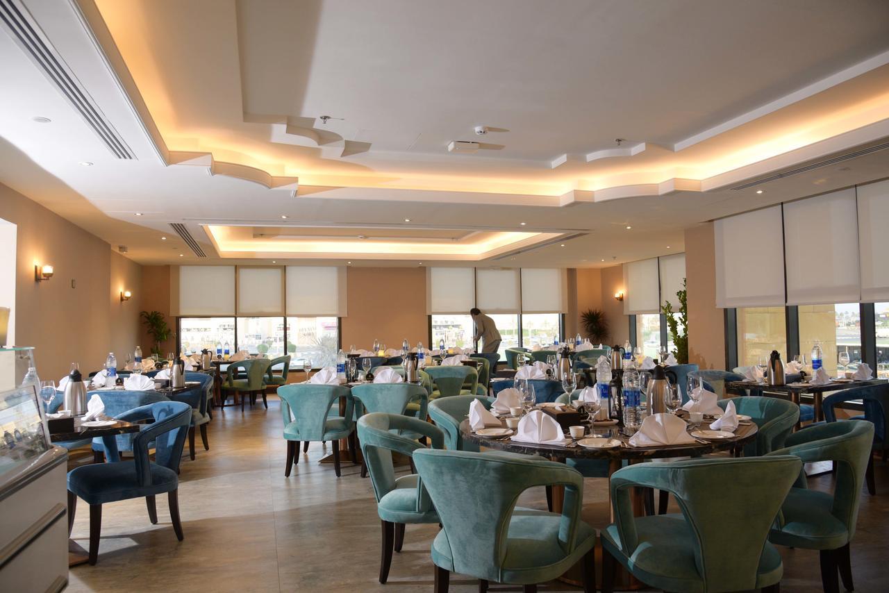 Hotel Warwick Khobar Extérieur photo